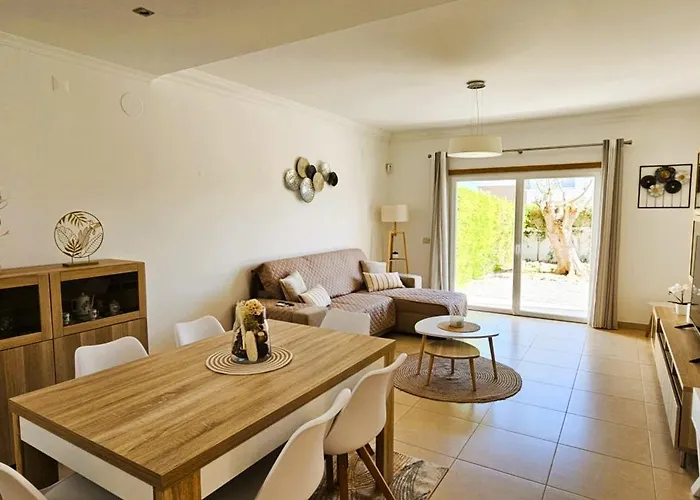 V3 Soliveira- Casas & Papeis * アルマカオ・デ・ペラ