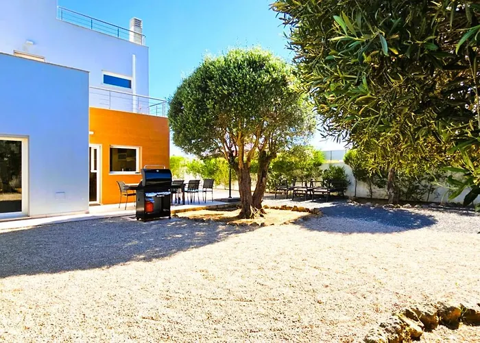 V3 Soliveira- Casas & Papeis * アルマカオ・デ・ペラ