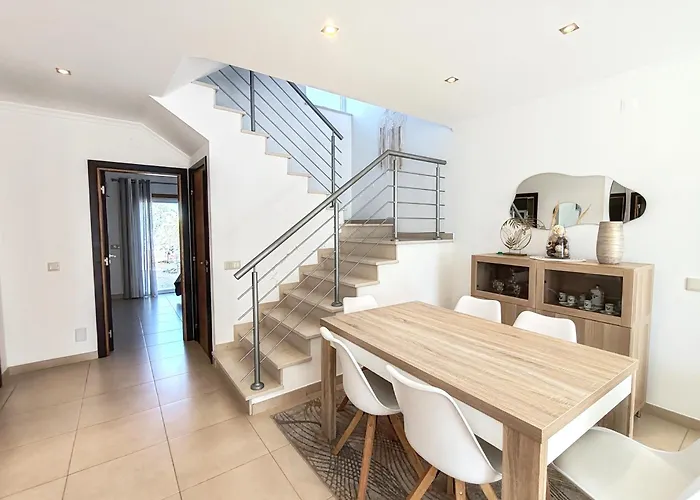 V3 Soliveira- Casas & Papeis 別荘